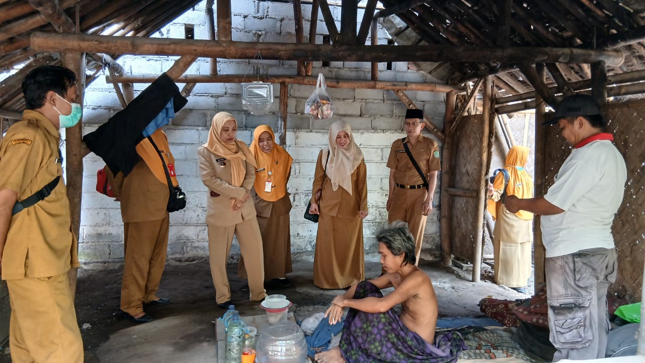 Camat Rowokangkung Tinjau Kunjungan Petugas Puskesmas ke ODGJ di Desa Nogosari